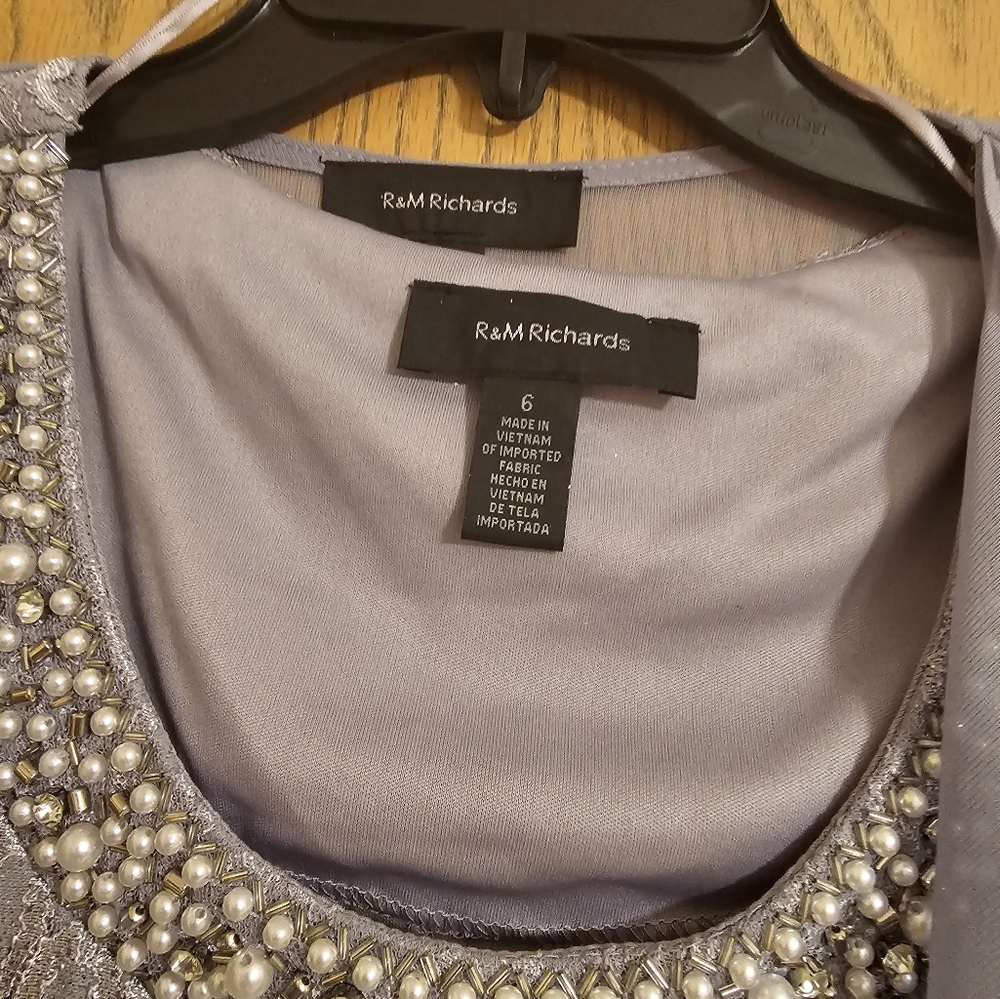 Dress - Picture 4 of 5